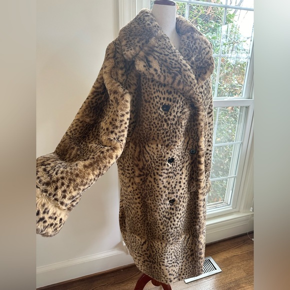 ✖️SOLD✖️ THE KOOPLES NWT Cheetah Animal Print Faux Fur Coat SOFTEST COAT EVER - Picture 13 of 16